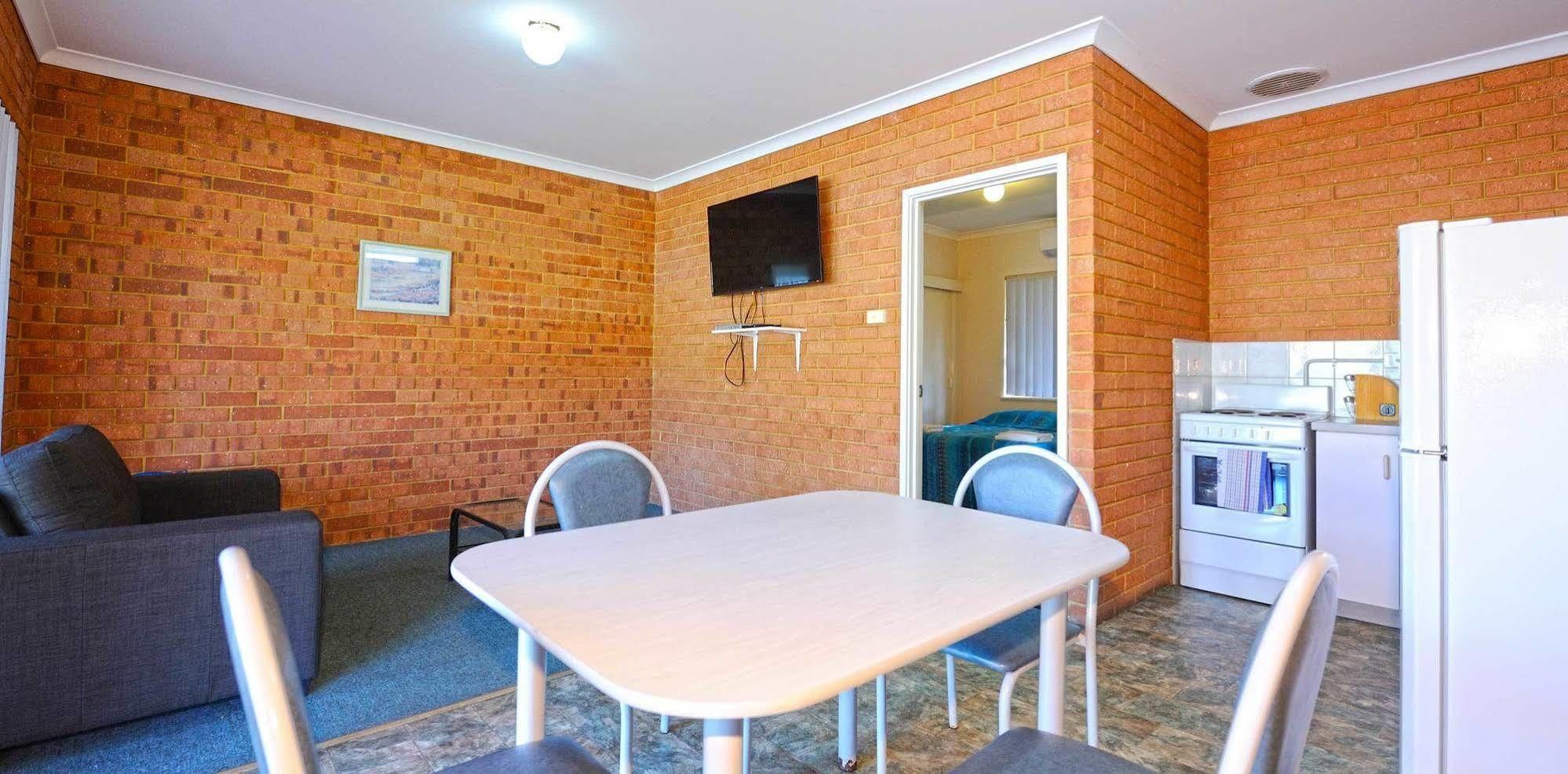 Abrolhos Reef Hospedaje Geraldton Exterior foto